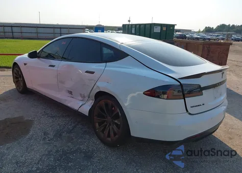 2015 Tesla Model S 70D/85D/P85D из США, поврежденный, VIN 5YJSA1S22FF082785